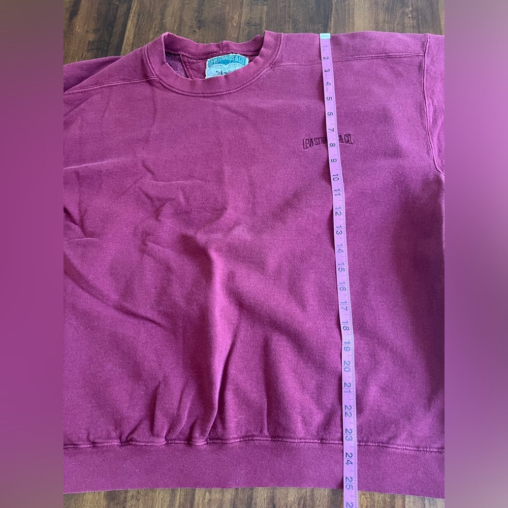 VINTAGE‎ Levi Strauss & CO. Red Crewneck Sweatshirt|| MADE IN THE USA - Picture 7 of 8